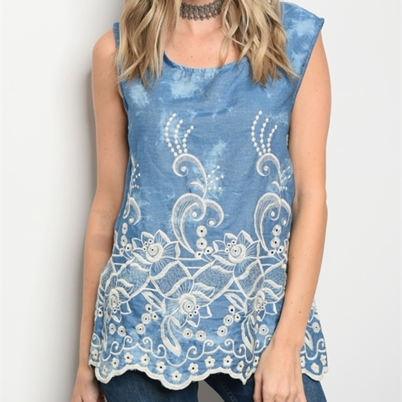 Host Pick!! Blue & Ivory Embroidered Top USA made - Picture 3 of 6